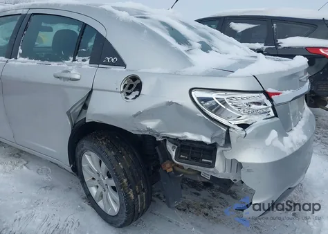 2011 Chrysler 200 Touring из США, поврежденный, VIN 1C3BC1FB1BN624186